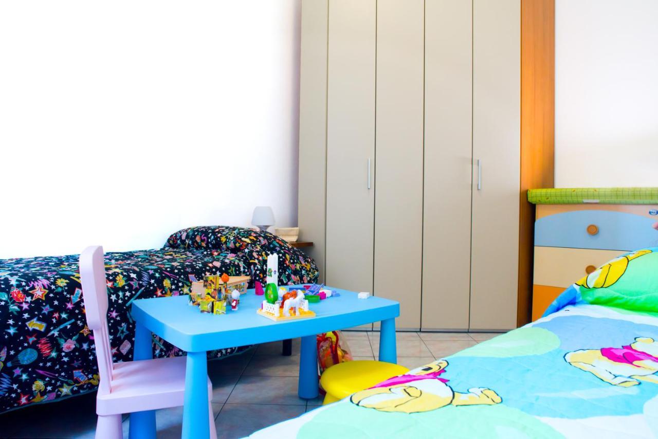 Family Dream Kids Apartment Rimini Bagian luar foto